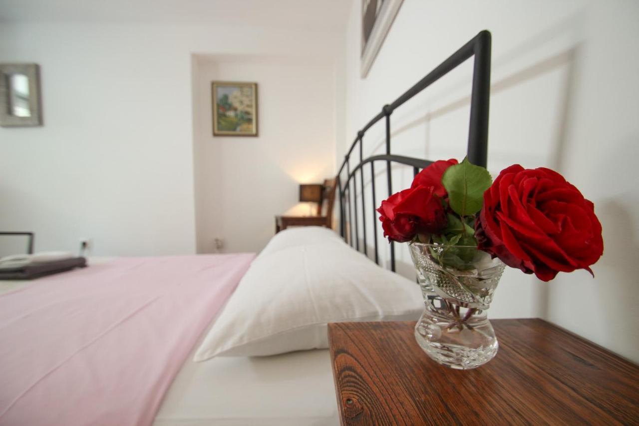 Carla Guest House Novigrad Istria エクステリア 写真